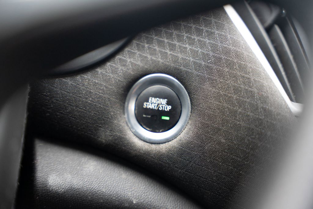 Vehicle image 24 of 41