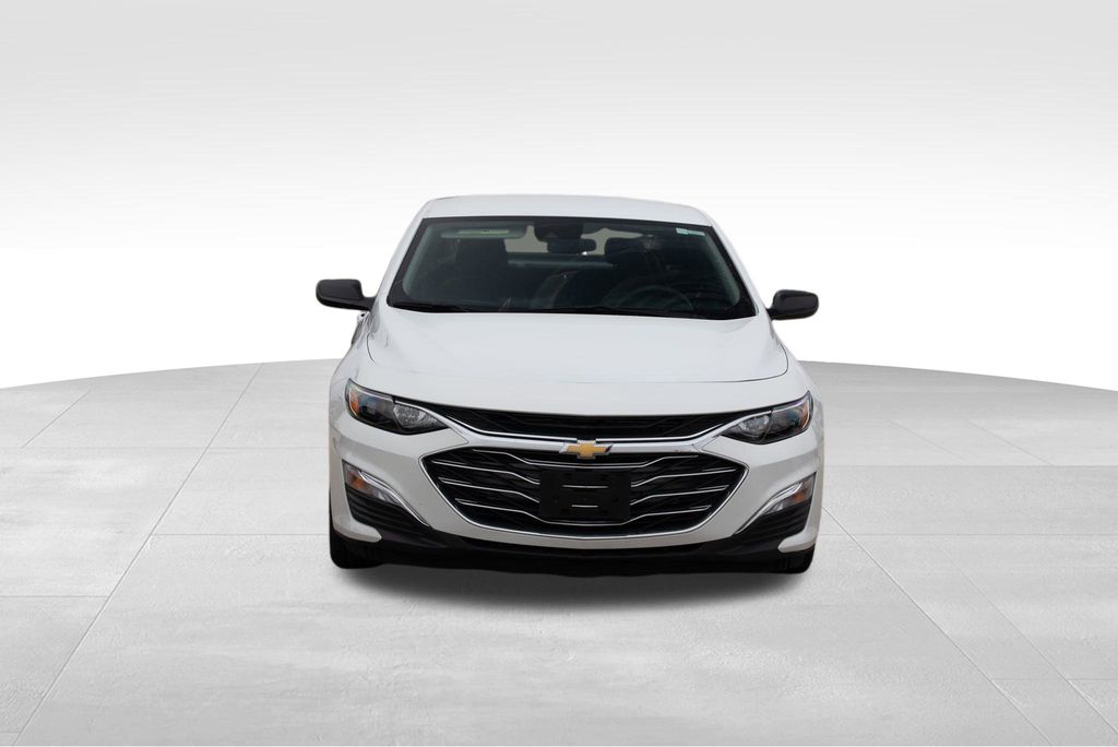 Vehicle image 2 of 41