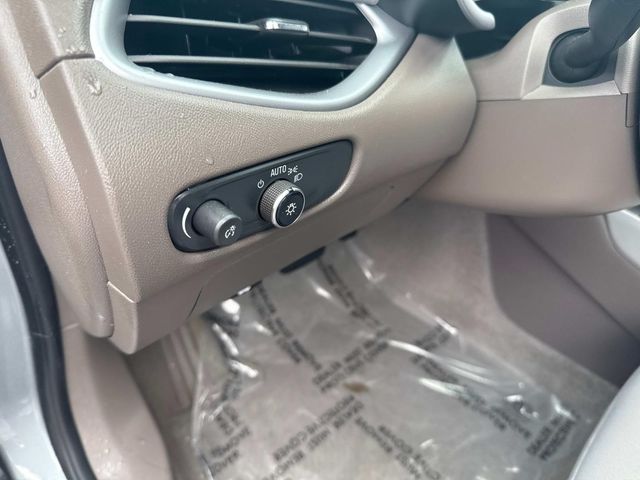 2023 Chevrolet Malibu LS Image 32 of 33