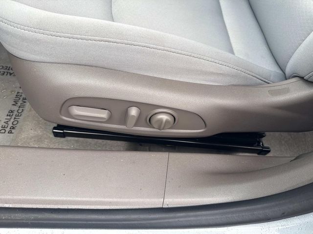 2023 Chevrolet Malibu LS Image 31 of 33