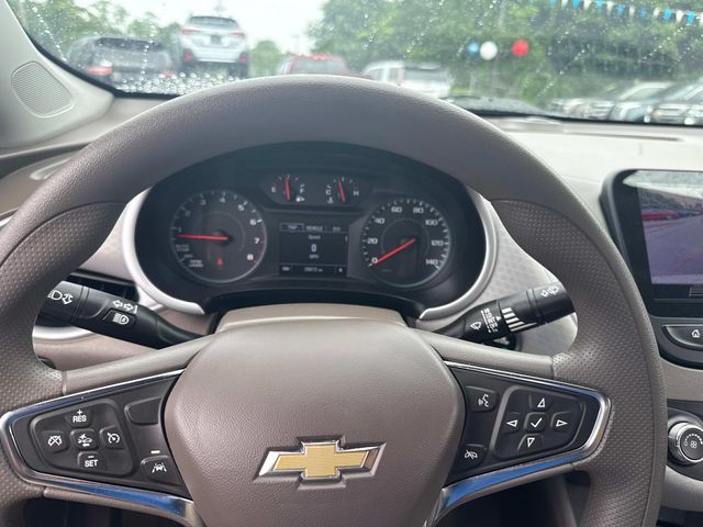 2023 Chevrolet Malibu LS Image 28 of 33