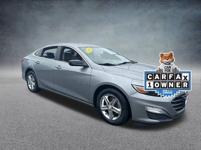 2023 Chevrolet Malibu LS Image 3 of 33