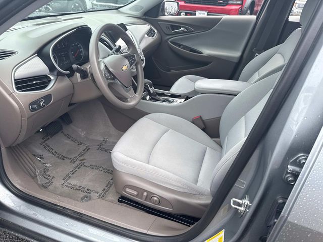 2023 Chevrolet Malibu LS Image 27 of 33