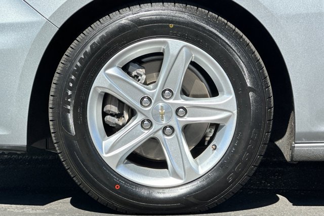 Vehicle image 25 of 27