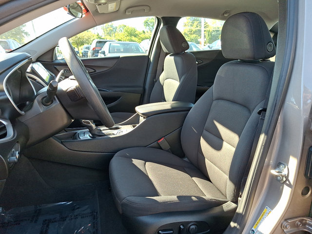 2023 Chevrolet Malibu LT Image 11 of 30