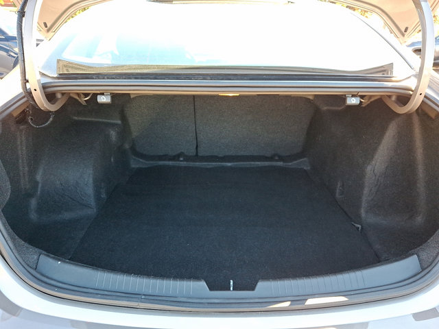 2023 Chevrolet Malibu LT Image 9 of 30