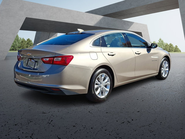 2023 Chevrolet Malibu LT Image 4 of 30