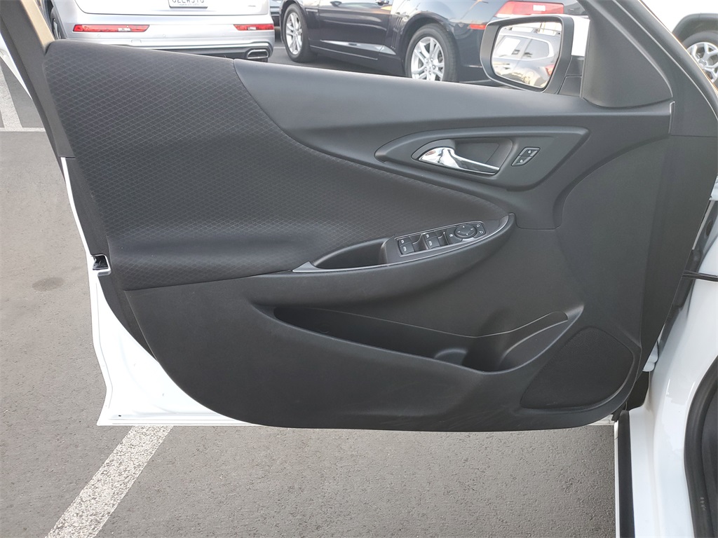 2023 Chevrolet Malibu LT Image 23 of 32