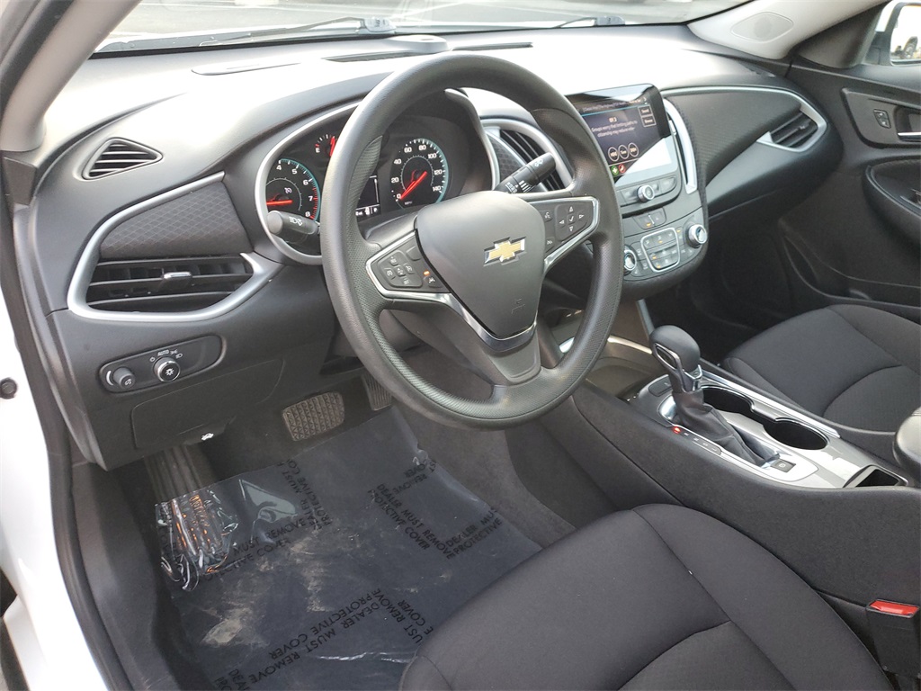 2023 Chevrolet Malibu LT Image 12 of 32