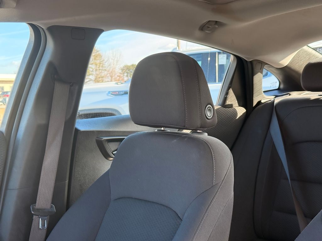 2023 Chevrolet Malibu LT Image 15 of 35