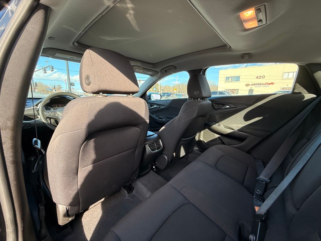 2023 Chevrolet Malibu LT Image 16 of 35