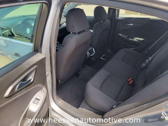 Vehicle image 11 of 41