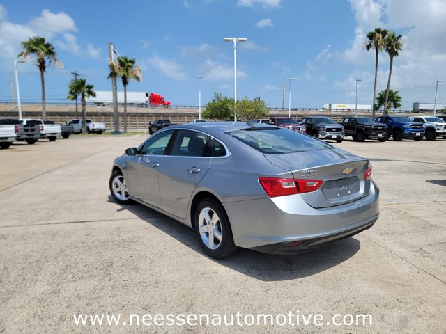 Vehicle image 6 of 41
