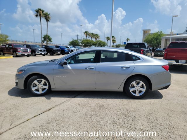 Vehicle image 7 of 41
