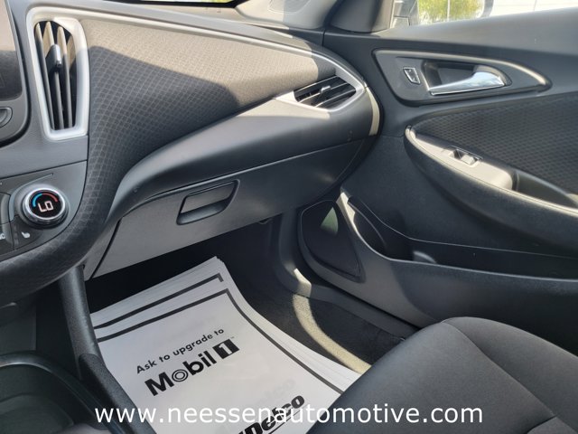 Vehicle image 29 of 41