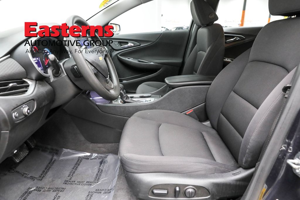 Vehicle image 44 of 61