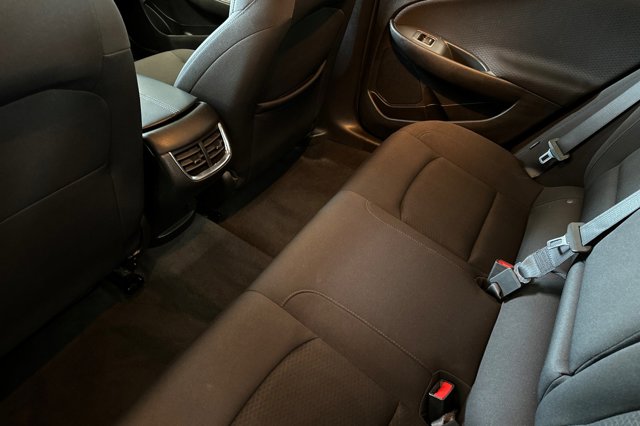 Vehicle image 12 of 27
