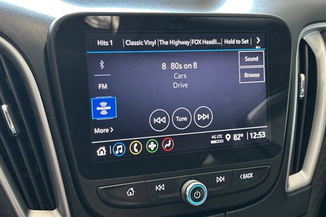 Vehicle image 17 of 27