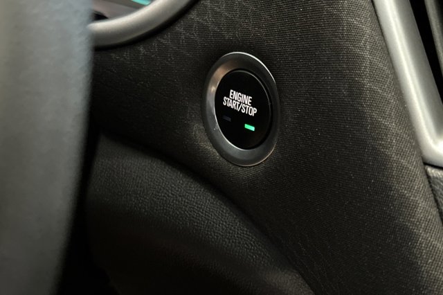Vehicle image 21 of 27