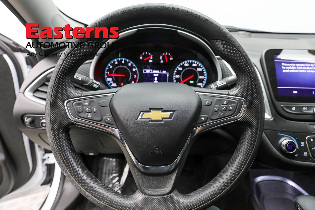 Vehicle image 40 of 61