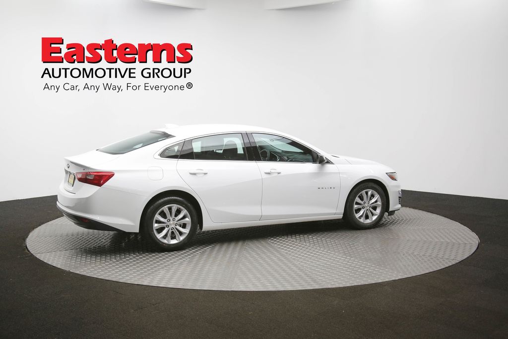 Vehicle image 21 of 61