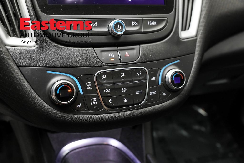Vehicle image 49 of 61