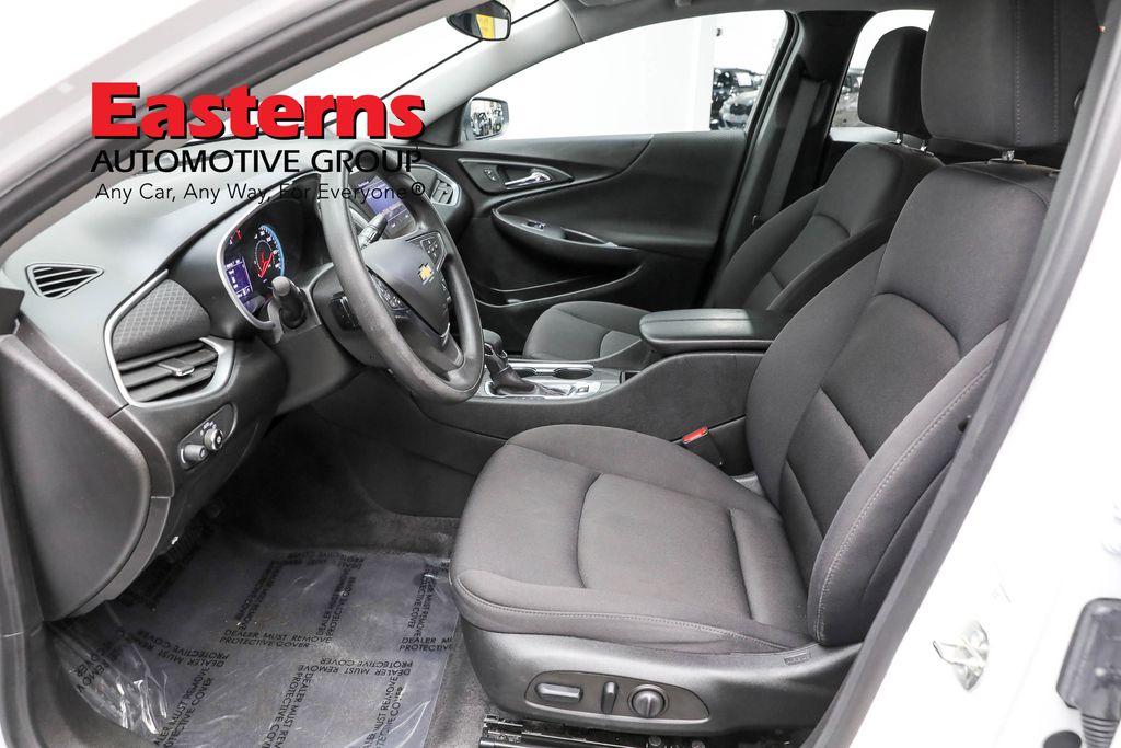 Vehicle image 44 of 61