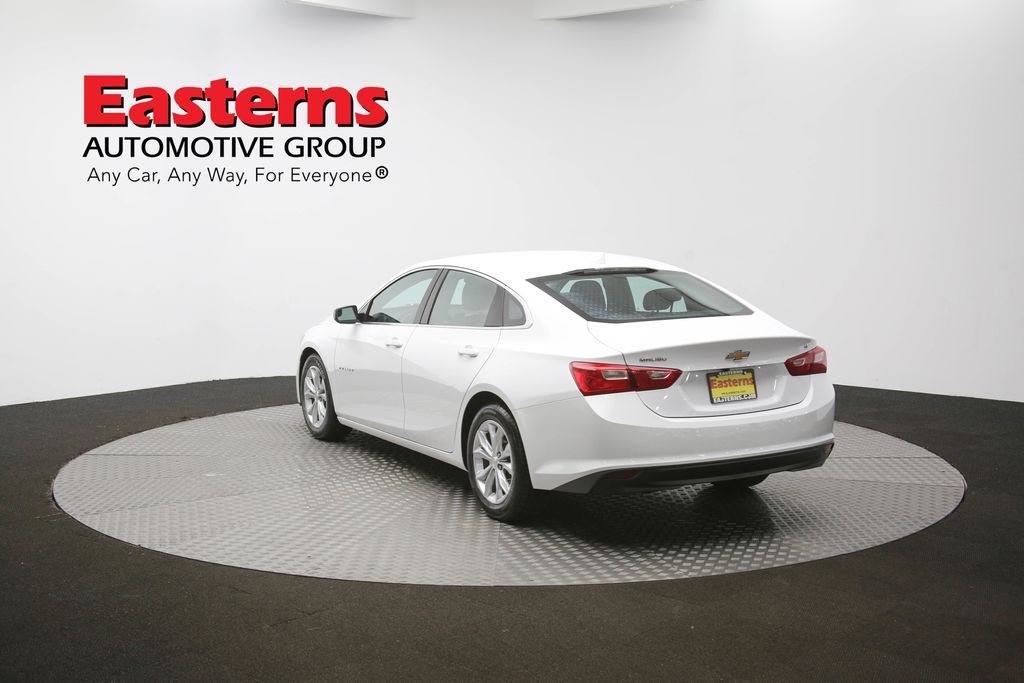 Vehicle image 32 of 61