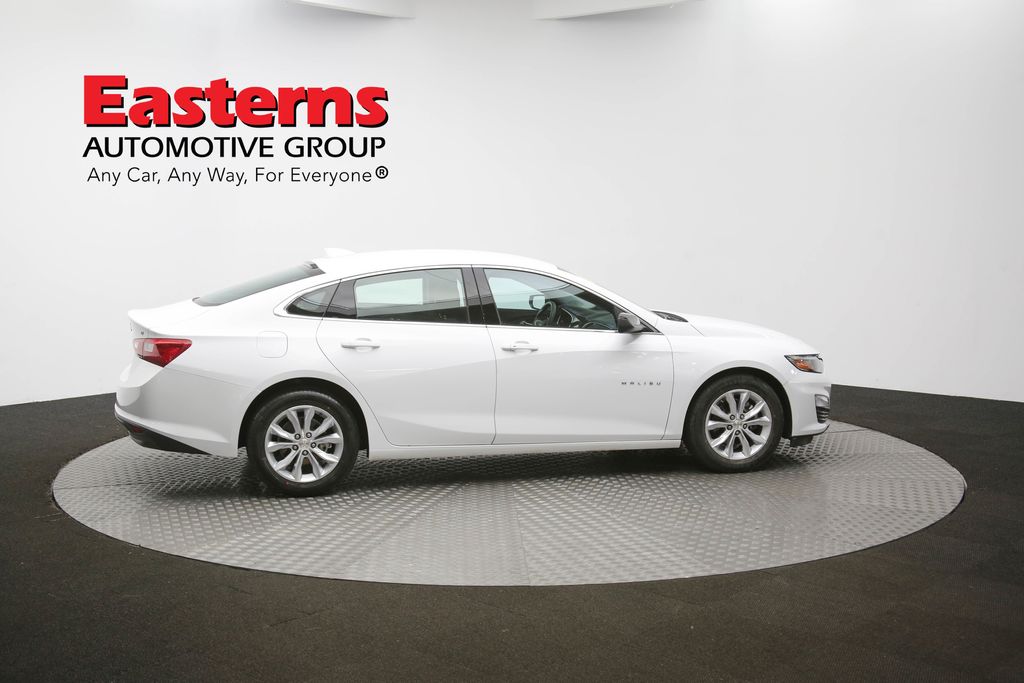 Vehicle image 19 of 61