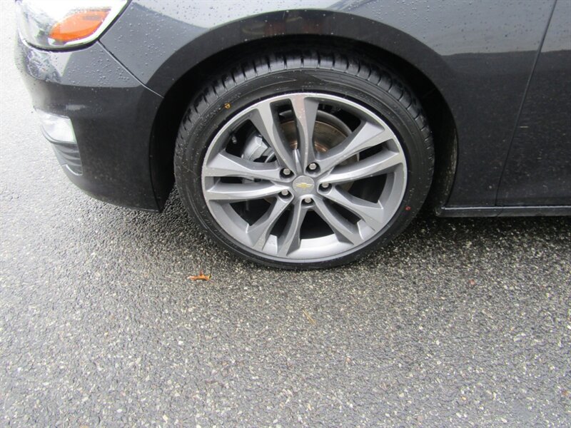 2023 Chevrolet Malibu LT Image 17 of 62