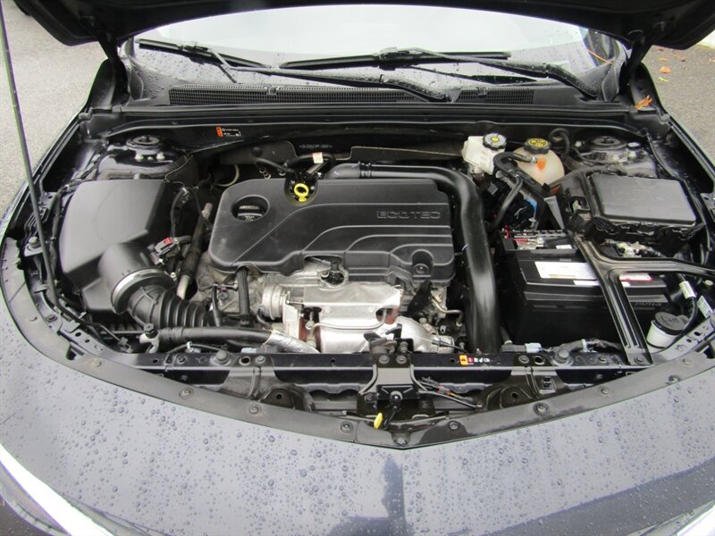 2023 Chevrolet Malibu LT Image 13 of 62