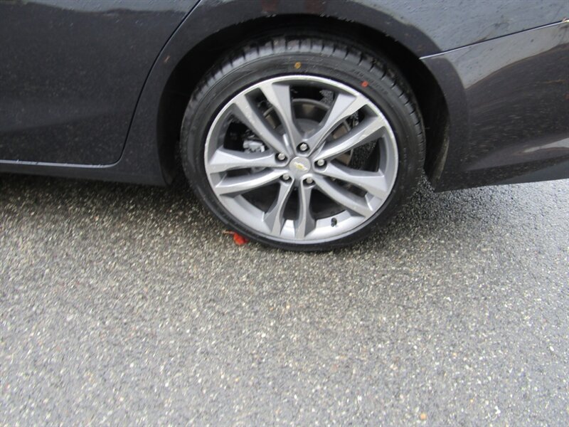 2023 Chevrolet Malibu LT Image 19 of 62