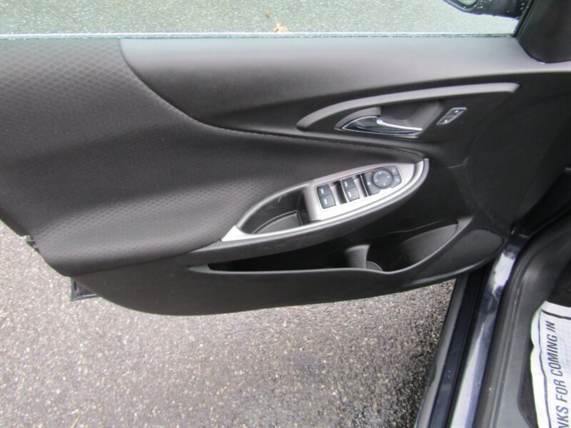 2023 Chevrolet Malibu LT Image 38 of 62