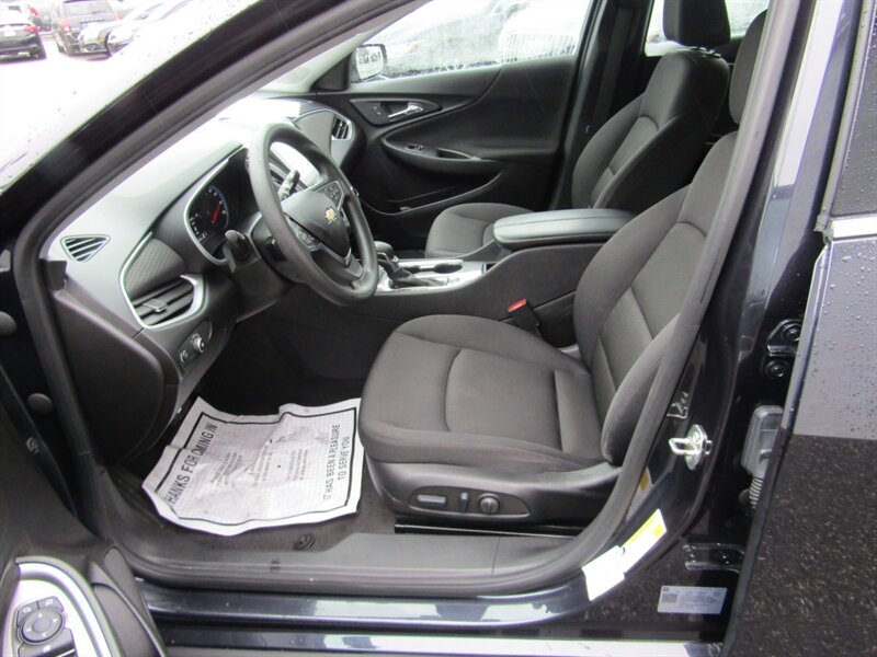 2023 Chevrolet Malibu LT Image 27 of 62