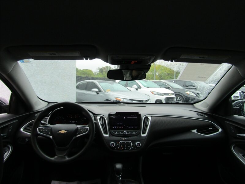 2023 Chevrolet Malibu LT Image 29 of 62