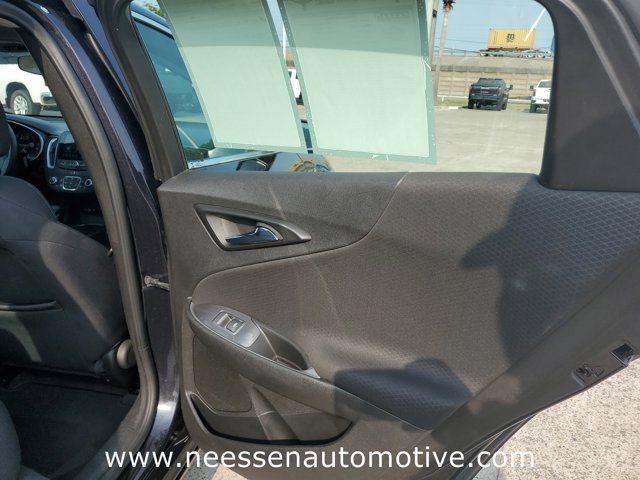 Vehicle image 12 of 34