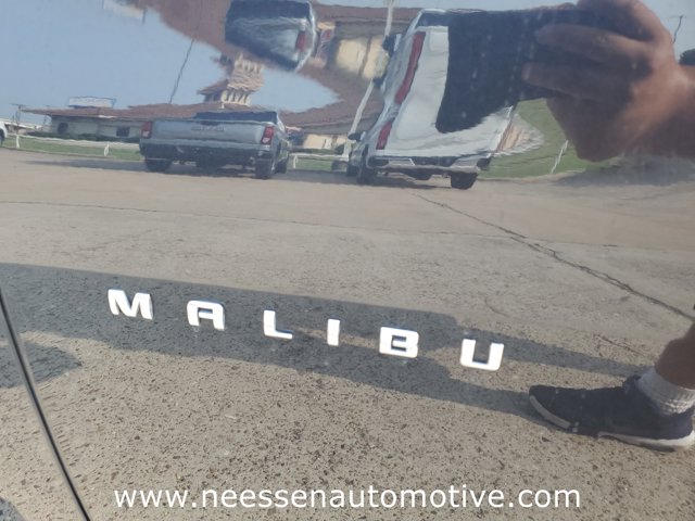 Vehicle image 20 of 34