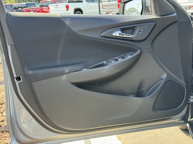 Vehicle image 22 of 31