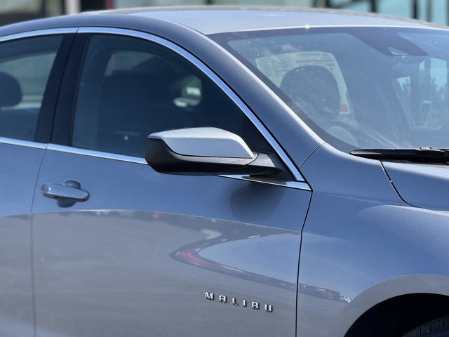 Vehicle image 8 of 31