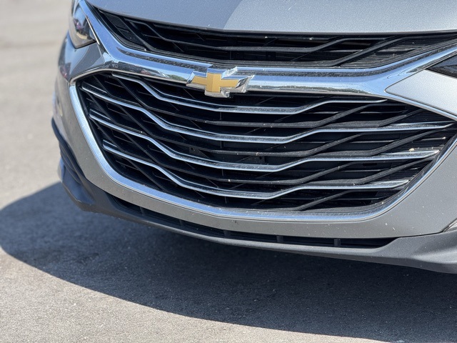 Vehicle image 9 of 31