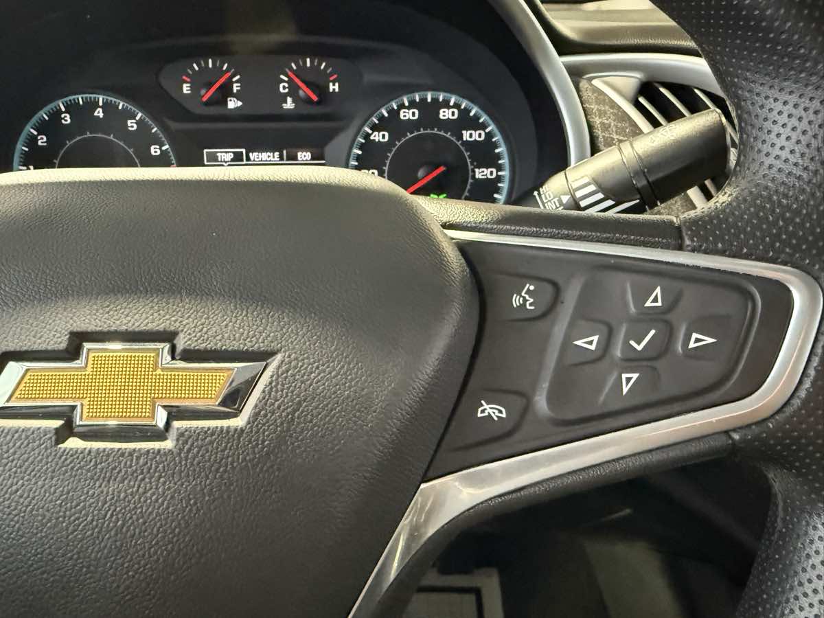 Vehicle image 13 of 39