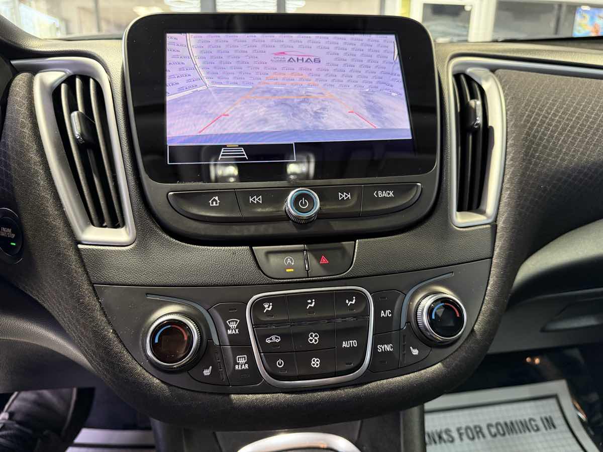 Vehicle image 19 of 39