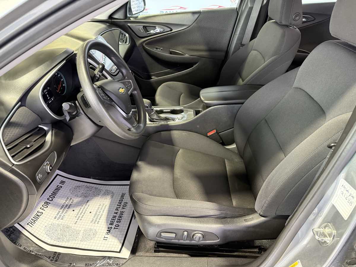 Vehicle image 26 of 39