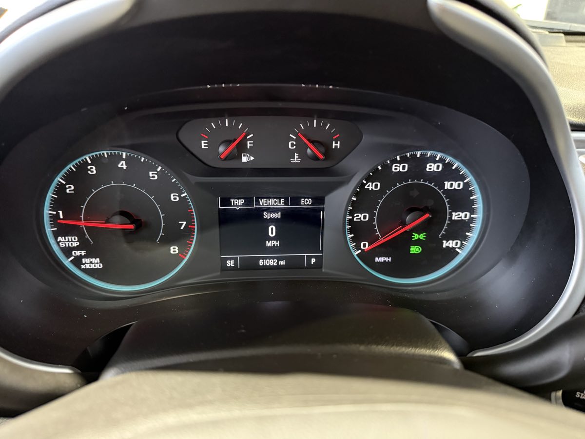 Vehicle image 10 of 39