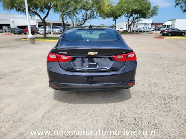 Vehicle image 5 of 32