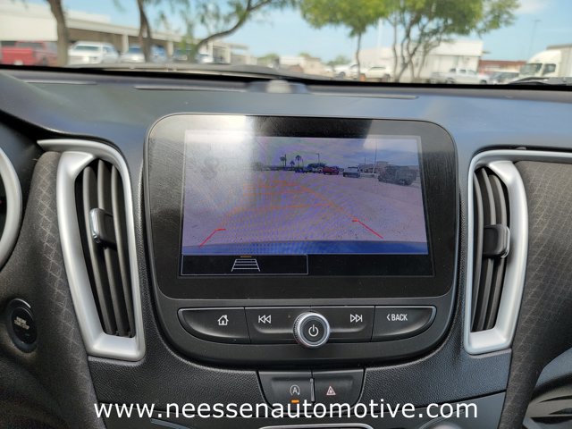 Vehicle image 20 of 32