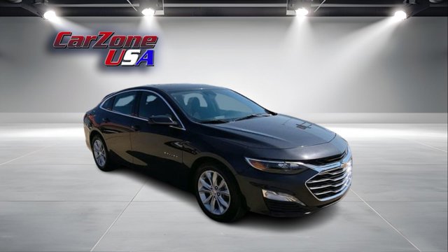 2023 Chevrolet Malibu LT Image 3 of 32