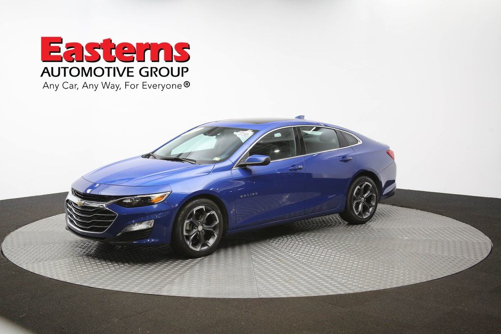 Vehicle image 4 of 62