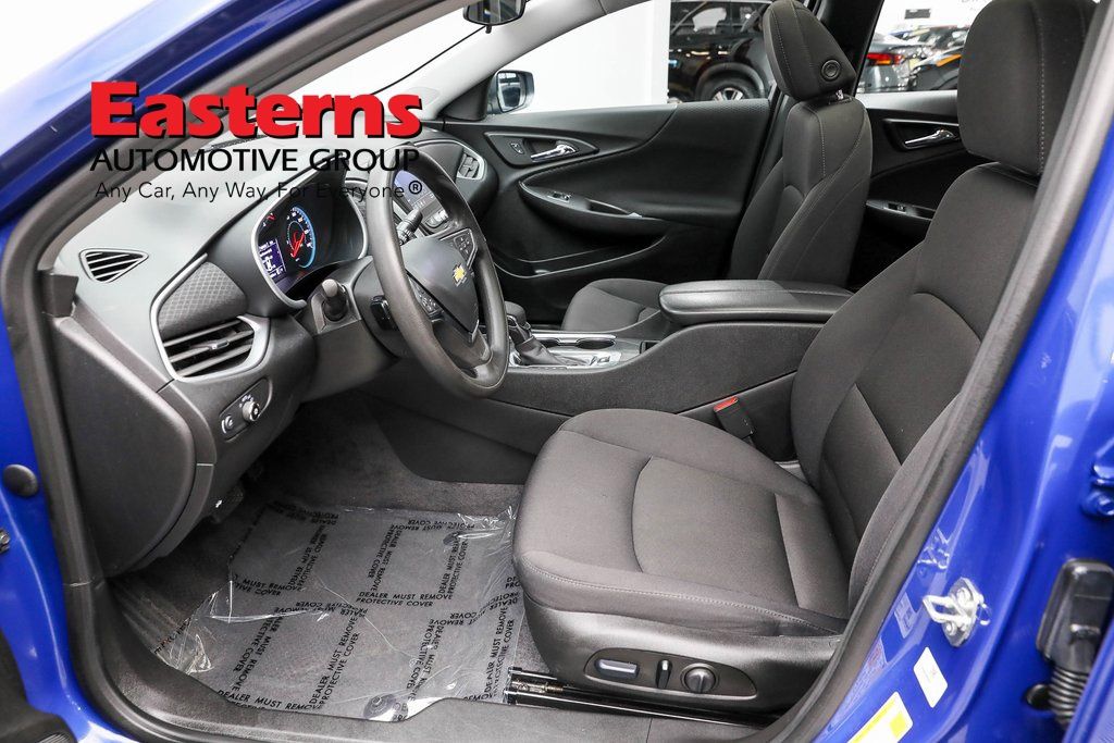 Vehicle image 44 of 62