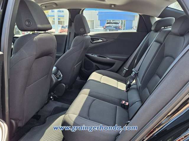 Vehicle image 9 of 23